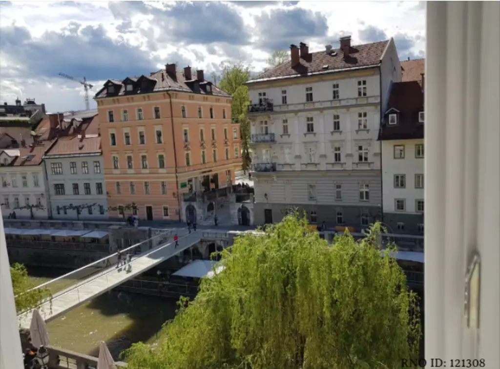 Two-Bedroom Apartment with River Views in Ljubljana