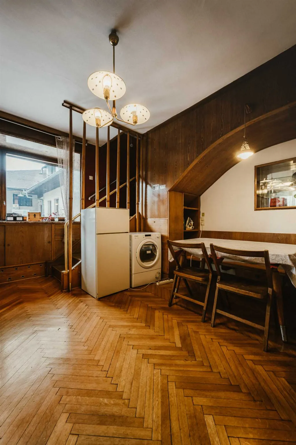 5-Bedroom House in Ljubljana for Up to 12 Guests