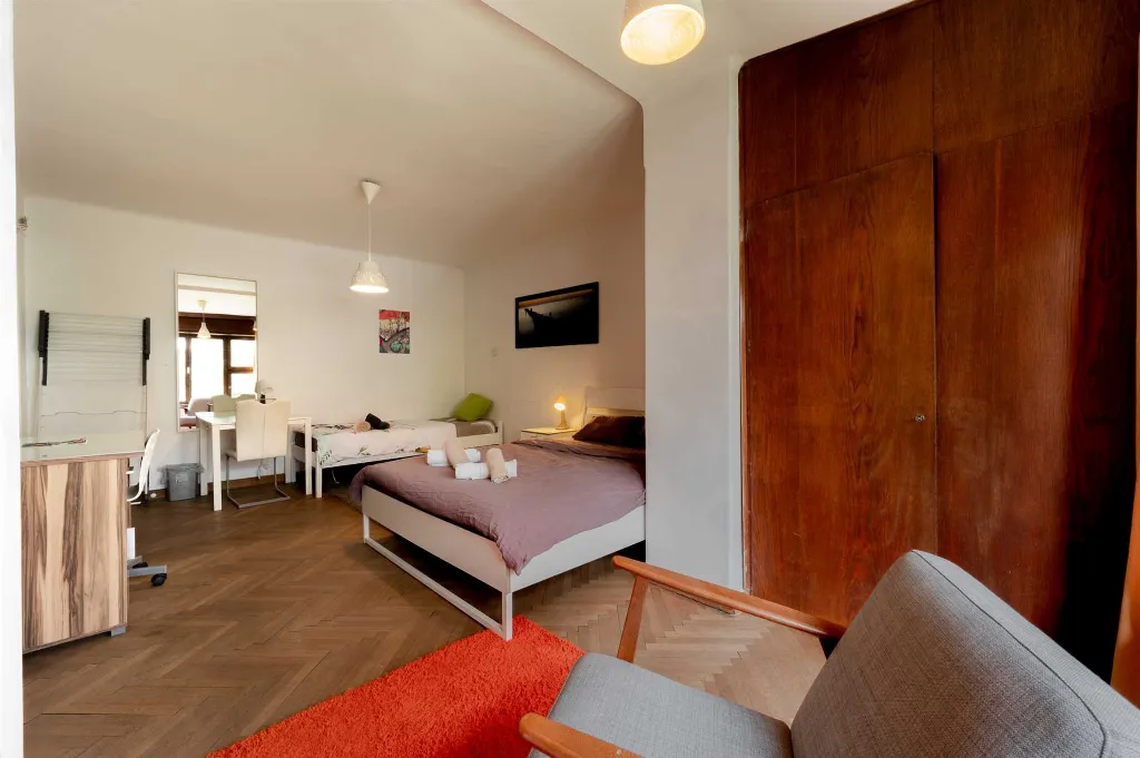 5-Bedroom House in Ljubljana for Up to 12 Guests