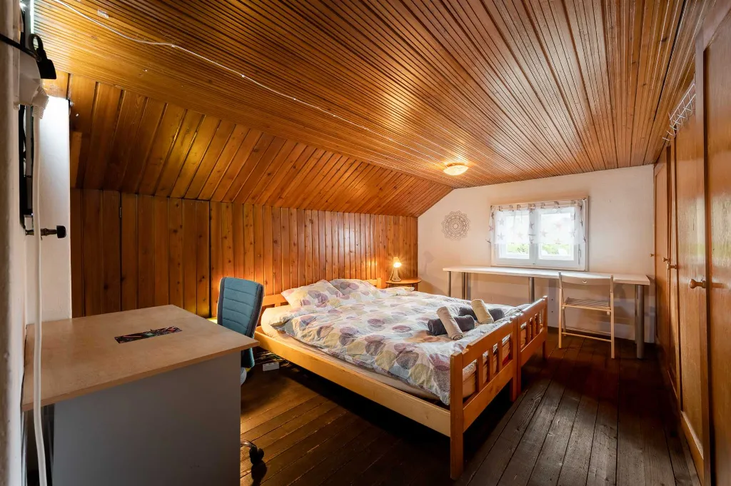 5-Bedroom House in Ljubljana for Up to 12 Guests