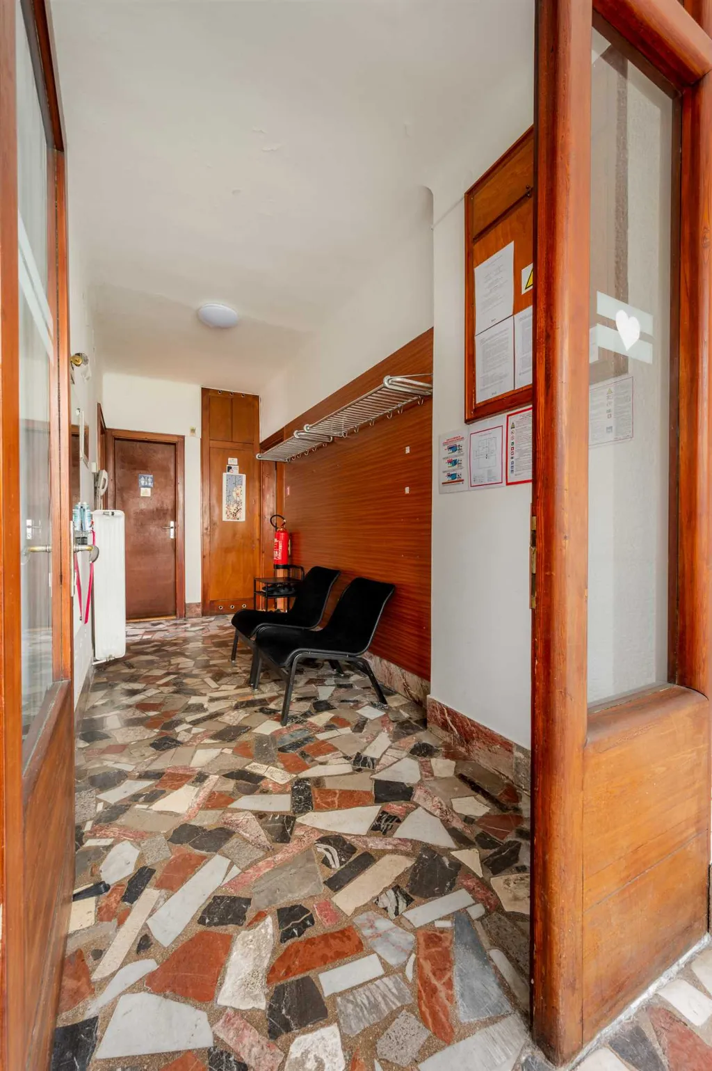 5-Bedroom House in Ljubljana for Up to 12 Guests