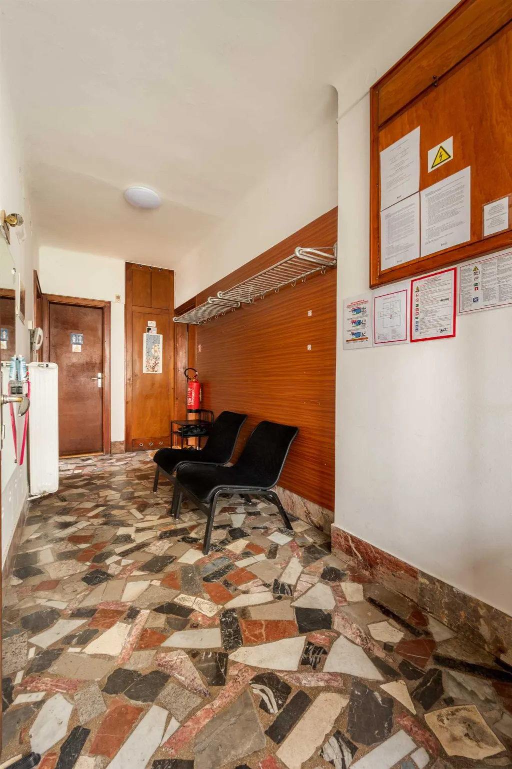 5-Bedroom House in Ljubljana for Up to 12 Guests