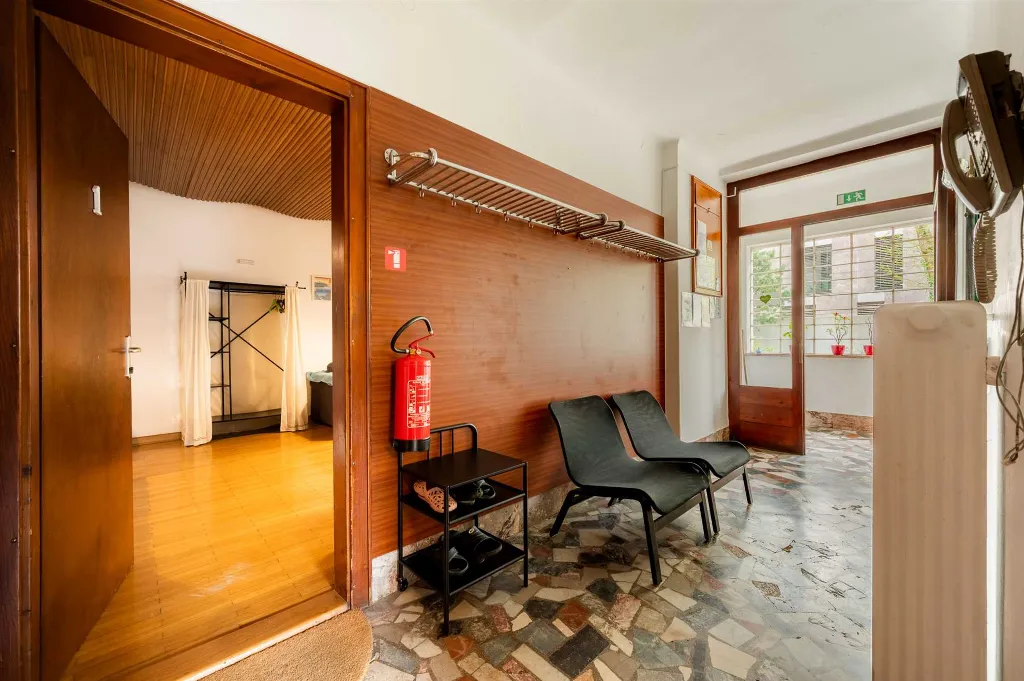 5-Bedroom House in Ljubljana for Up to 12 Guests