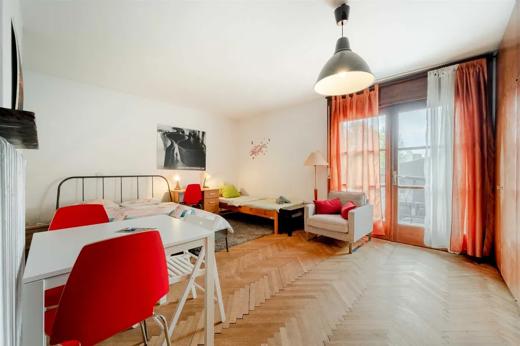 5-Bedroom House in Ljubljana for Up to 12 Guests
