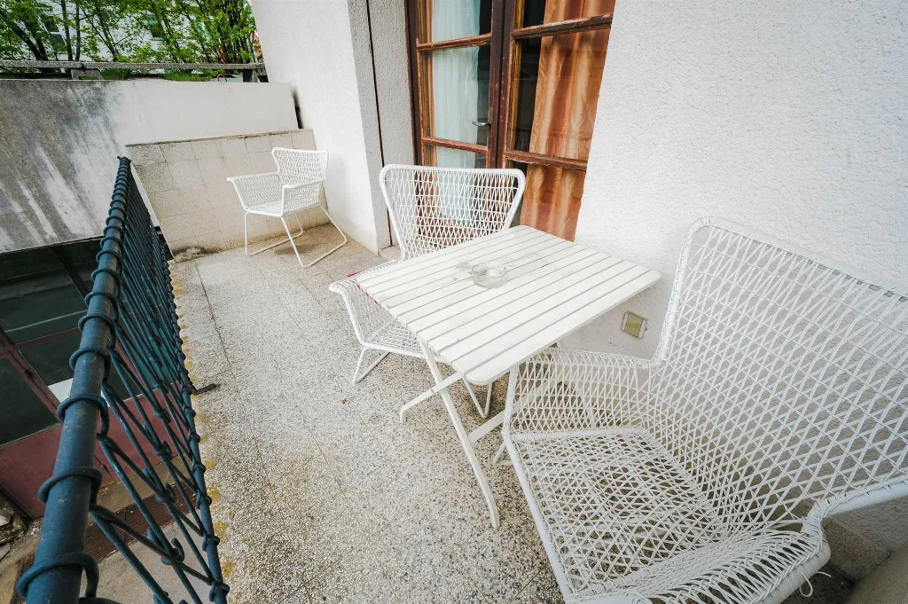 5-Bedroom House in Ljubljana for Up to 12 Guests