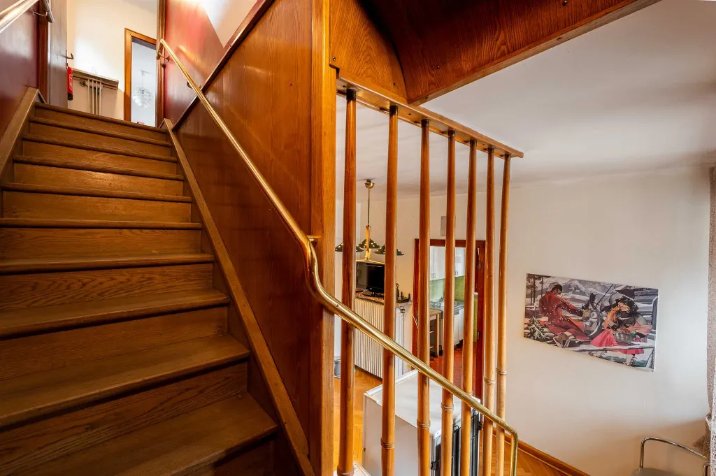 5-Bedroom House in Ljubljana for Up to 12 Guests