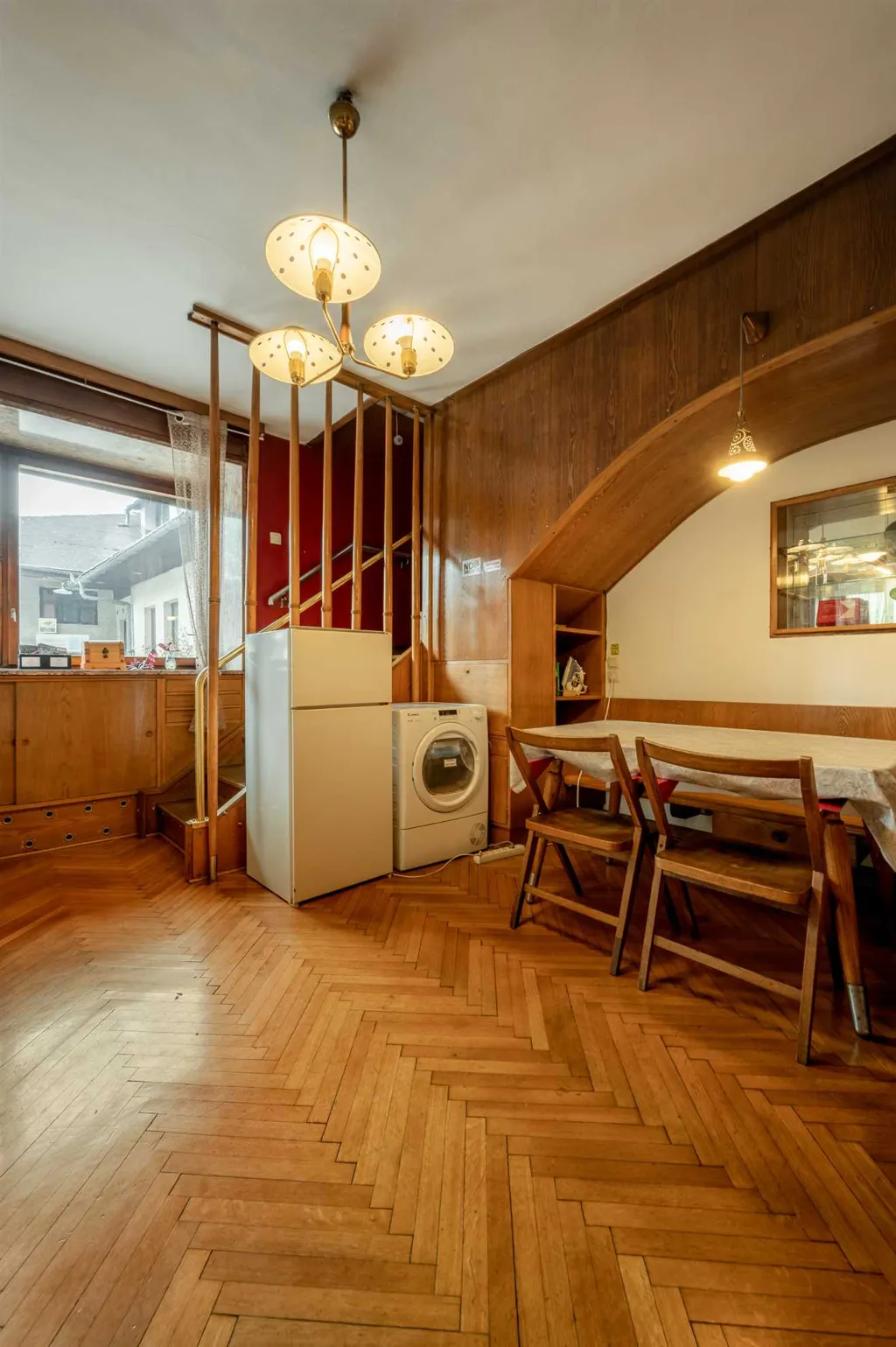 5-Bedroom House in Ljubljana for Up to 12 Guests