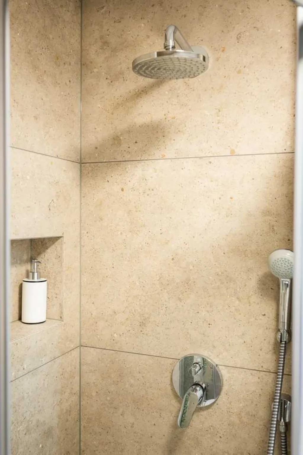 Two-Bedroom Apartment in Ljubljana for Up to 5