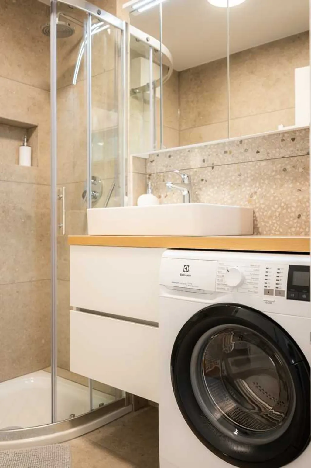 Two-Bedroom Apartment in Ljubljana for Up to 5