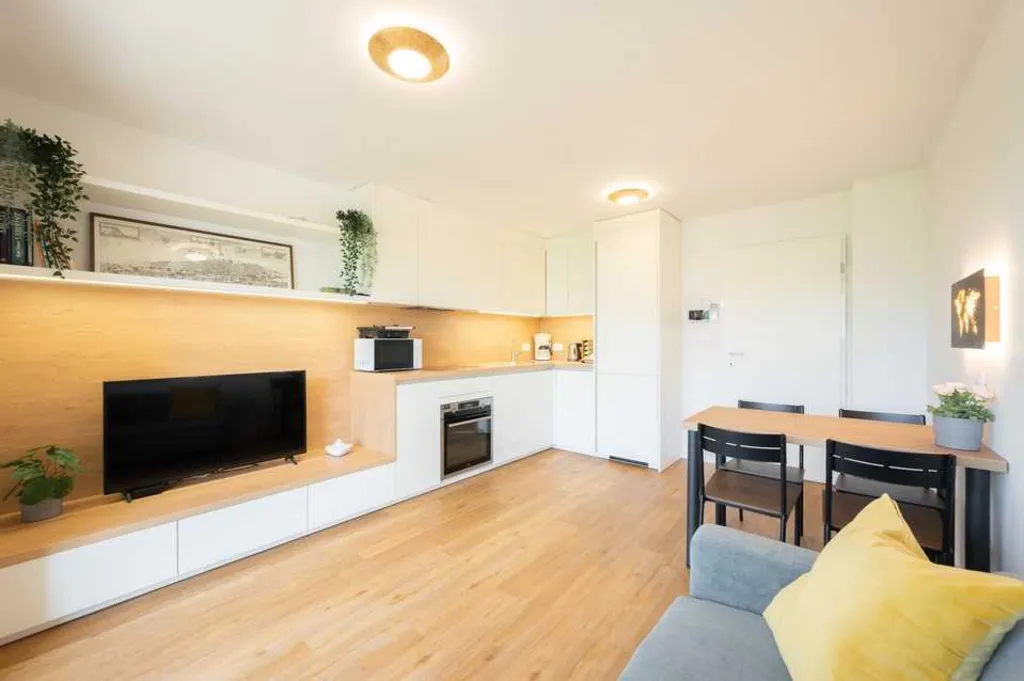 Two-Bedroom Apartment in Ljubljana for Up to 5