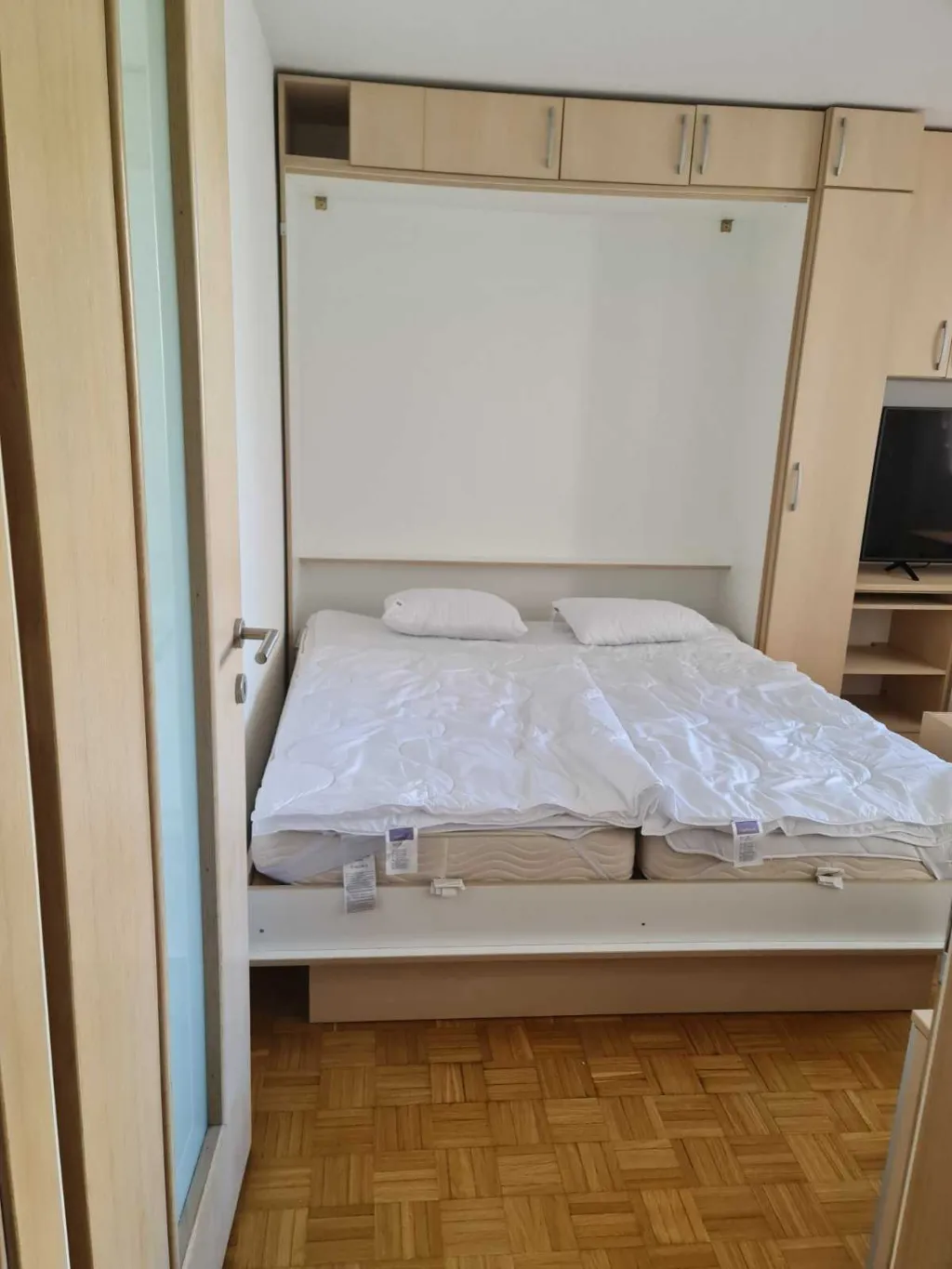 Ljubljana Privacy Studio for Up to 3 Guests