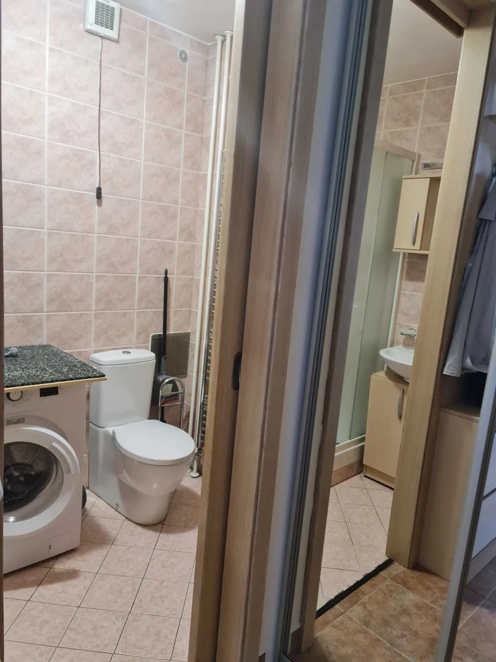 Ljubljana Privacy Studio for Up to 3 Guests