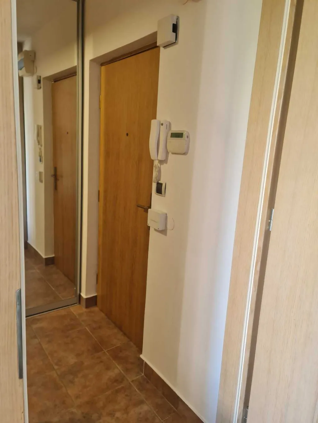 Ljubljana Privacy Studio for Up to 3 Guests