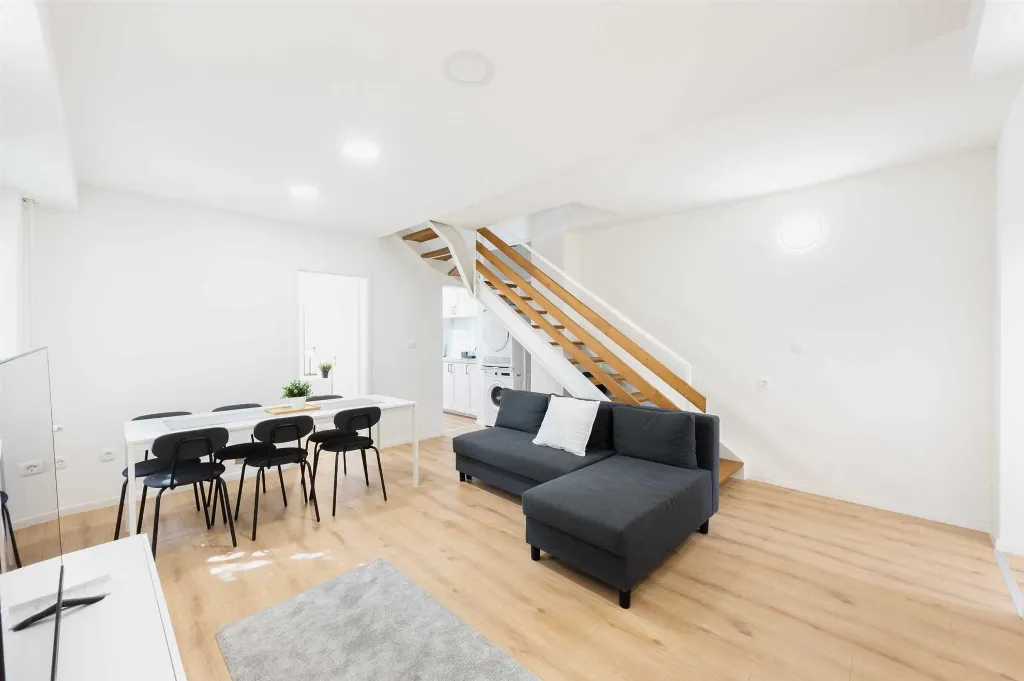 3-Bedroom Apartment with Private Entrance in Ljubljana