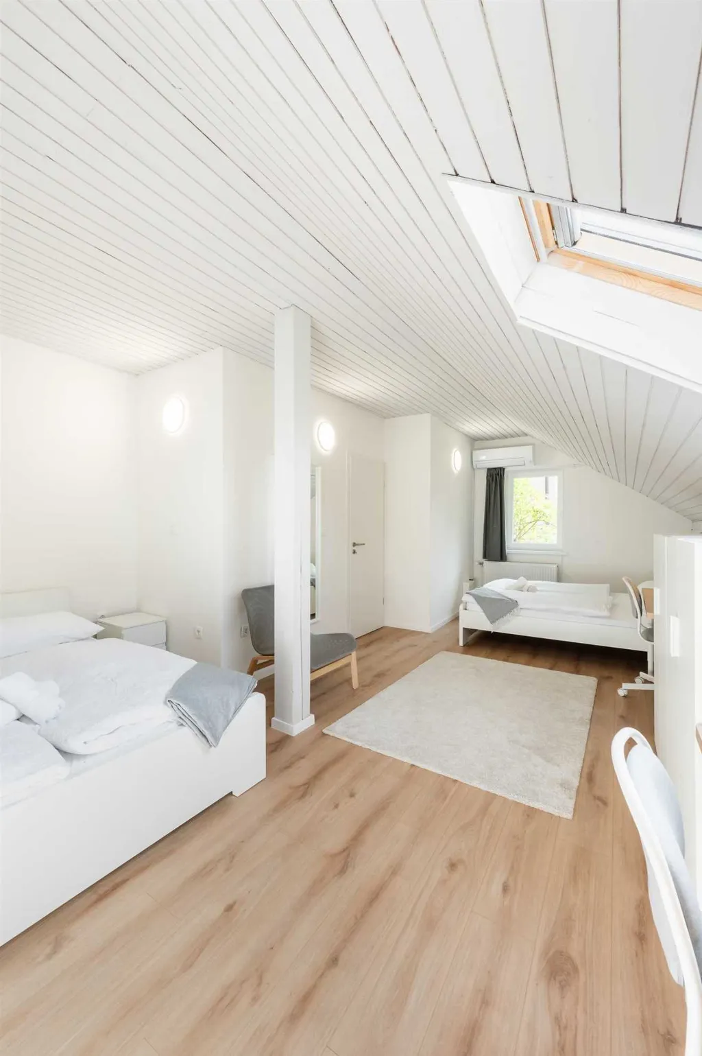 3-Bedroom Apartment with Private Entrance in Ljubljana