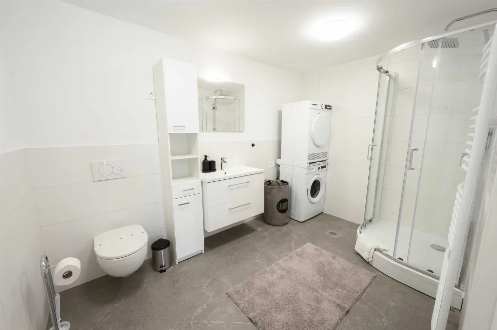 3-Bedroom Apartment in Ljubljana for Up to 5