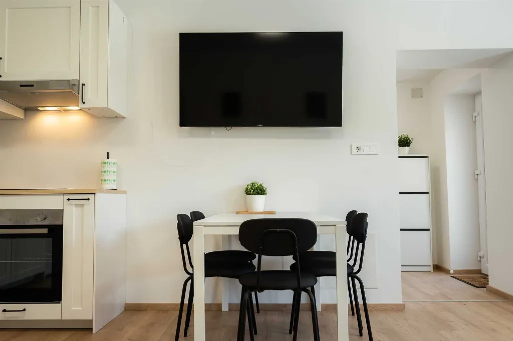 3-Bedroom Apartment in Ljubljana for Up to 5