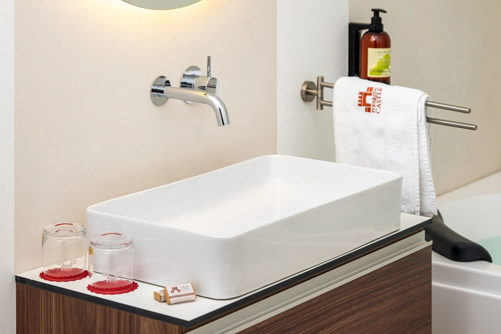 Apartment in Podsreda for 4 Guests