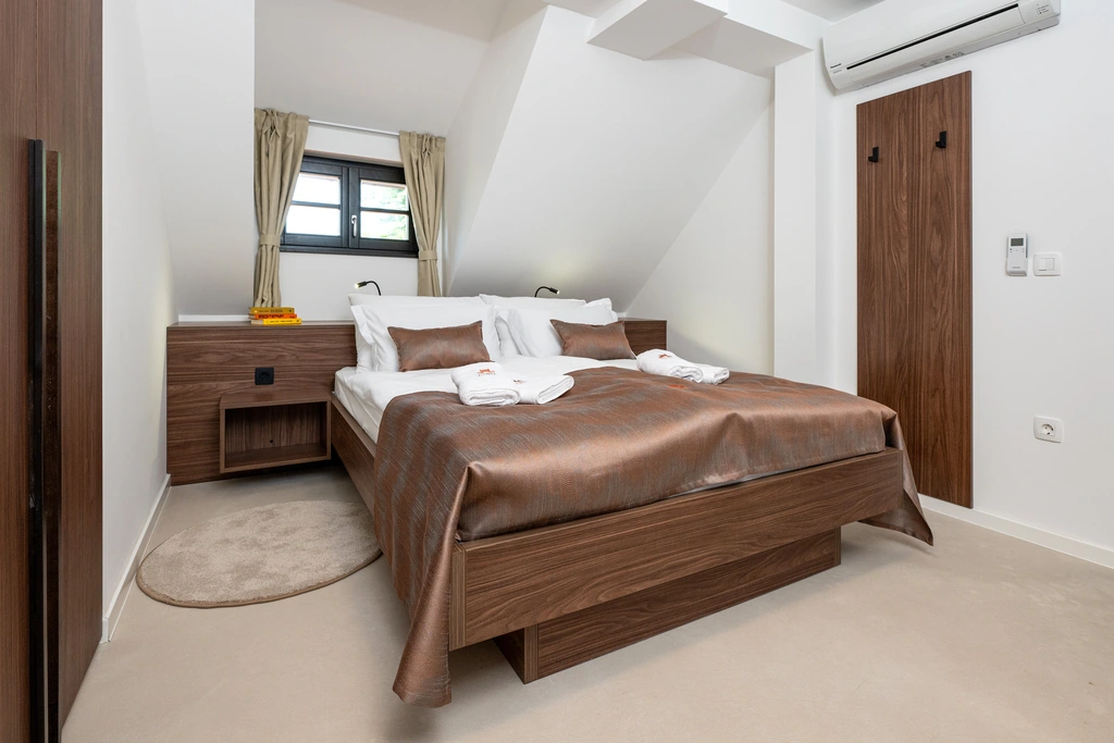 Apartment in Podsreda for 4 Guests