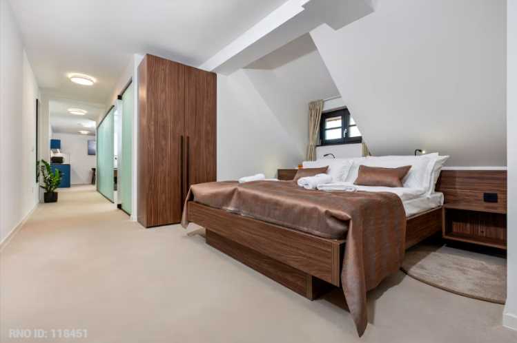 Image of Podsreda app III Delux