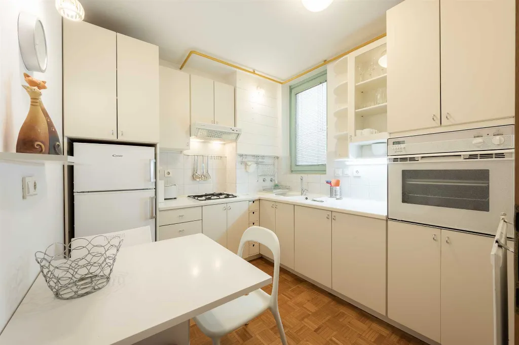 1-Bedroom Apartment in Ljubljana for 4 Guests