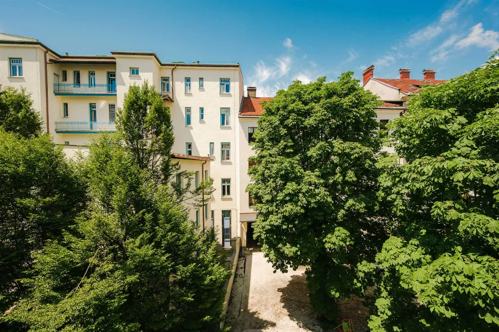 1-Bedroom Apartment in Ljubljana for 4 Guests