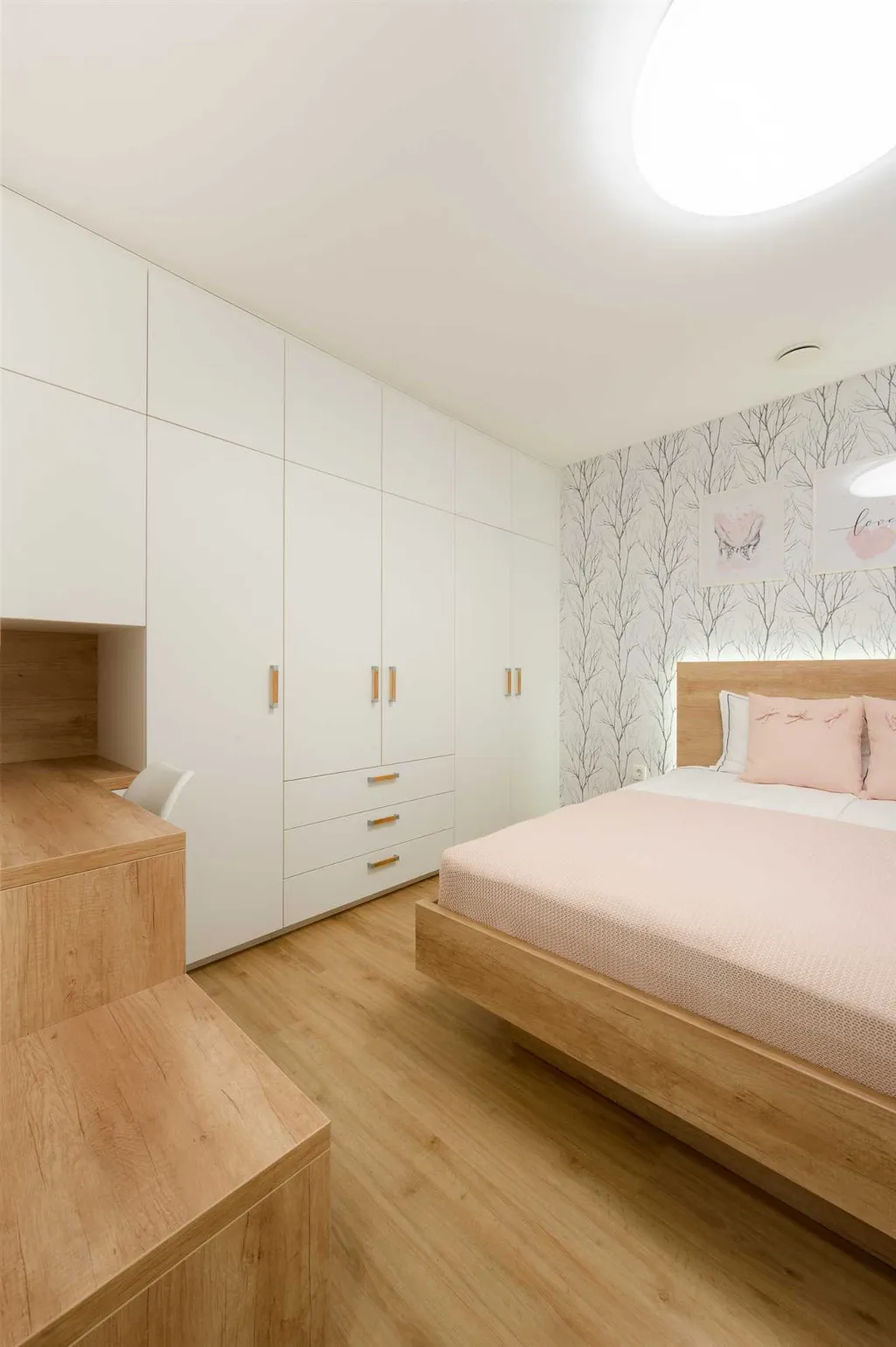 Air-Conditioned One-Bedroom Apartment in Radeče