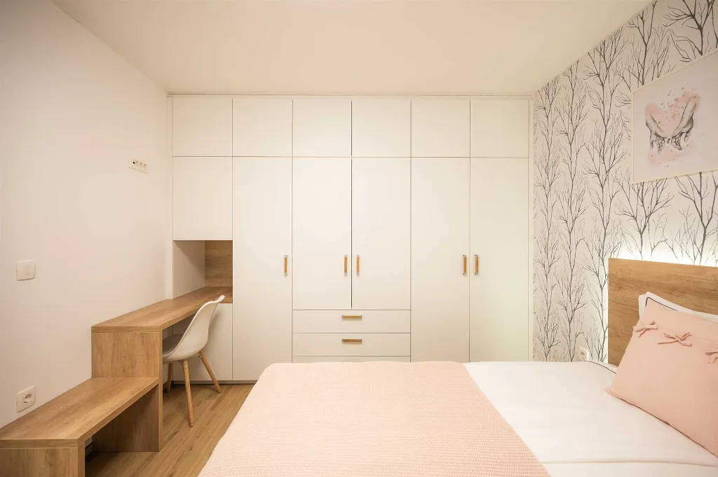 Air-Conditioned One-Bedroom Apartment in Radeče