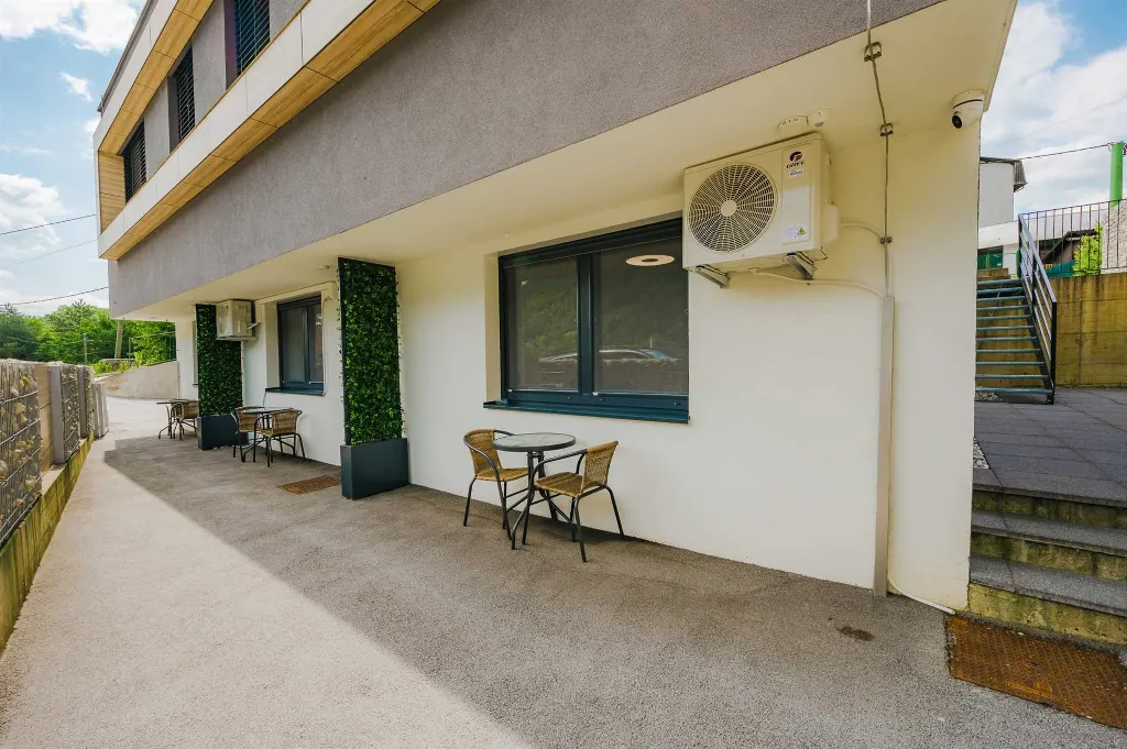 Air-Conditioned One-Bedroom Apartment in Radeče