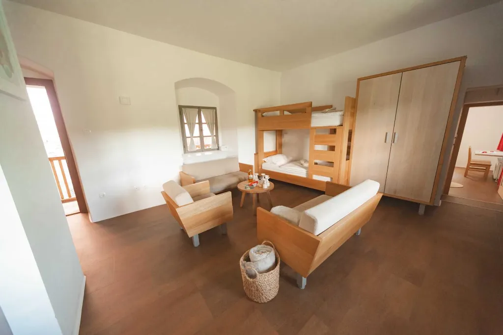 Apartment in Podsreda for up to 6 guests