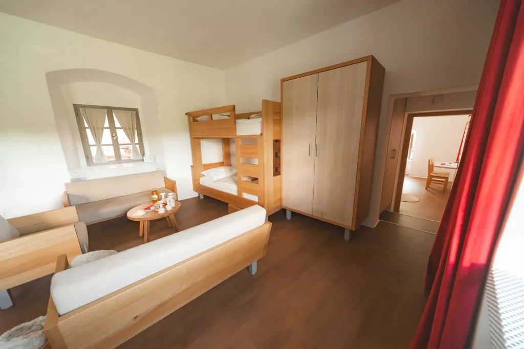 Apartment in Podsreda for up to 6 guests