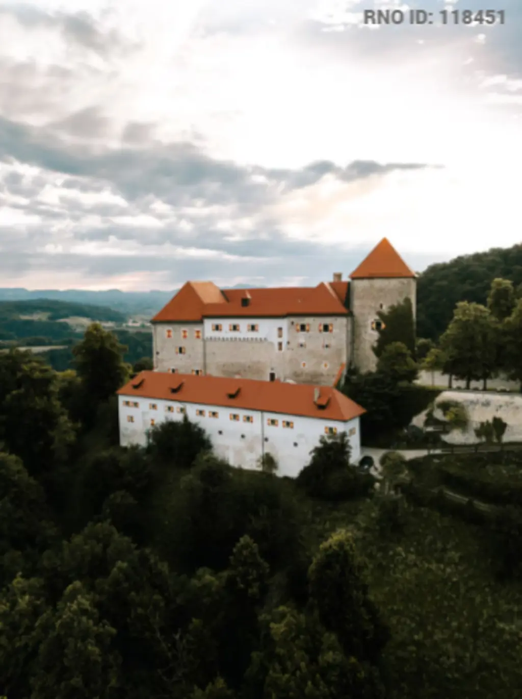 Apartment in Podsreda for up to 6 guests