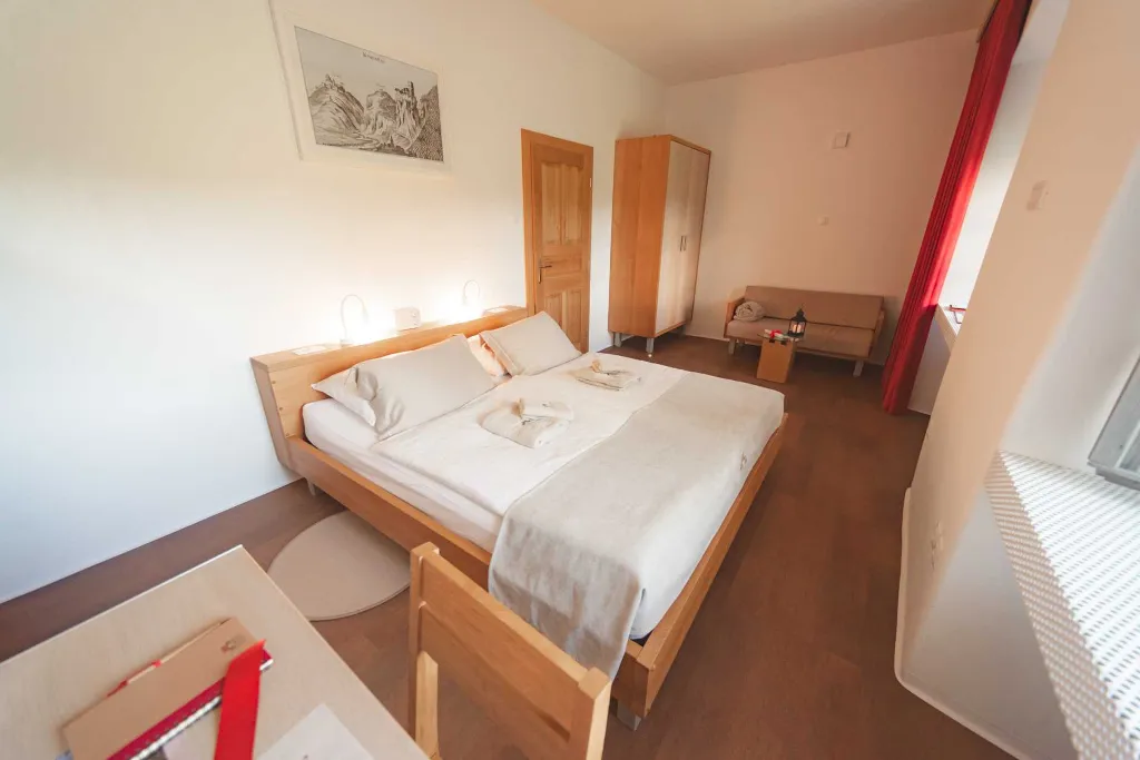 Apartment for 3 Guests in Podsreda