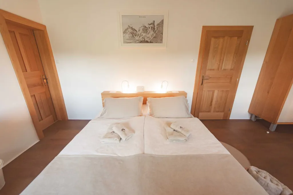 Apartment for 3 Guests in Podsreda