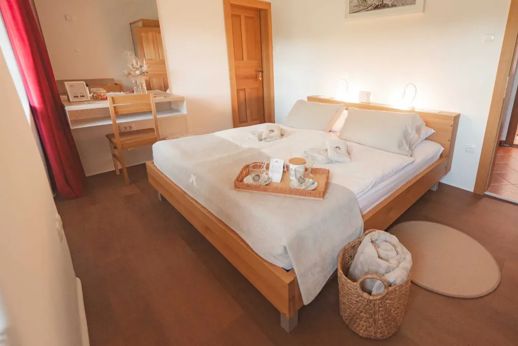 Apartment for 3 Guests in Podsreda