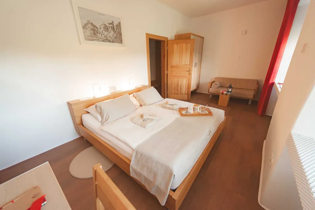 Apartment for 3 Guests in Podsreda