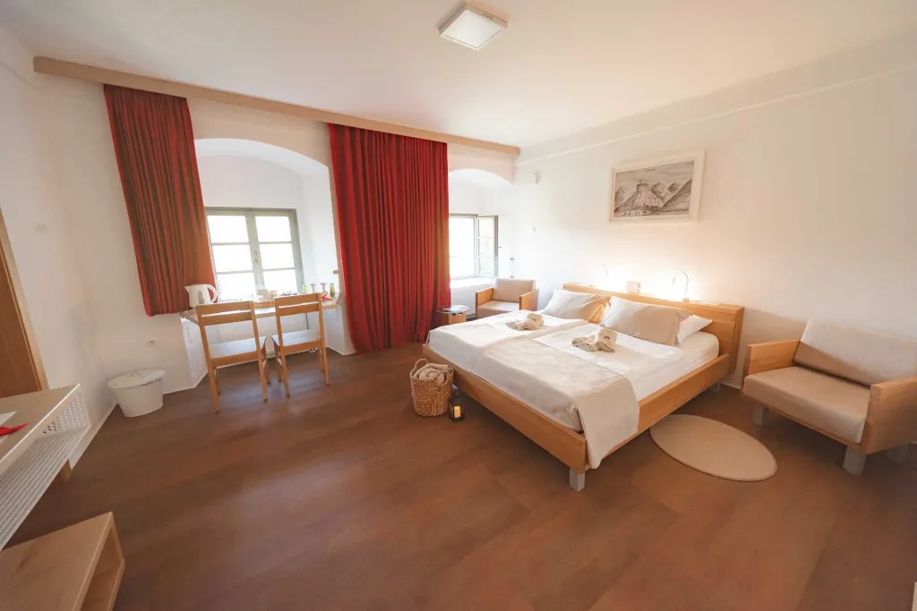 Room in Podsreda for Up to 3 Guests