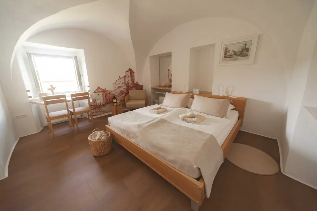 Private Room in Podsreda with Double Bed