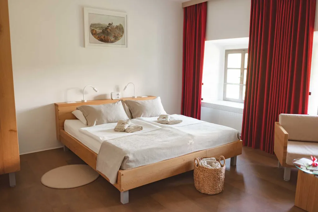 Podsreda Historic Castle Room for up to 3 Guests