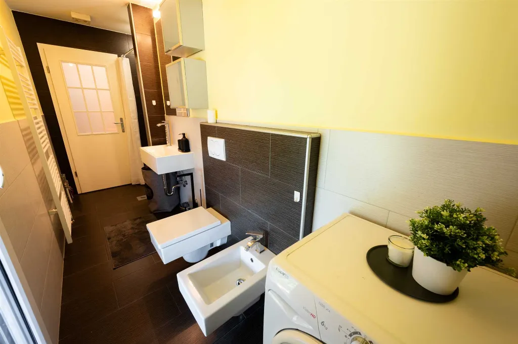 Two-Bedroom Apartment in Ljubljana for 3 Guests