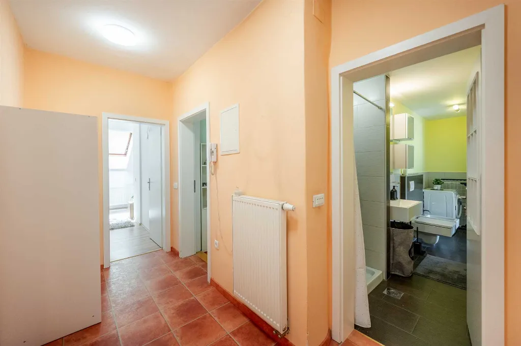 Two-Bedroom Apartment in Ljubljana for 3 Guests