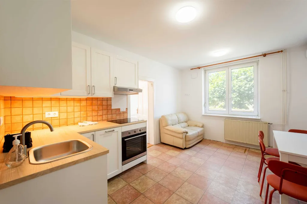 Two-Bedroom Apartment in Ljubljana for Up to 5 Guests
