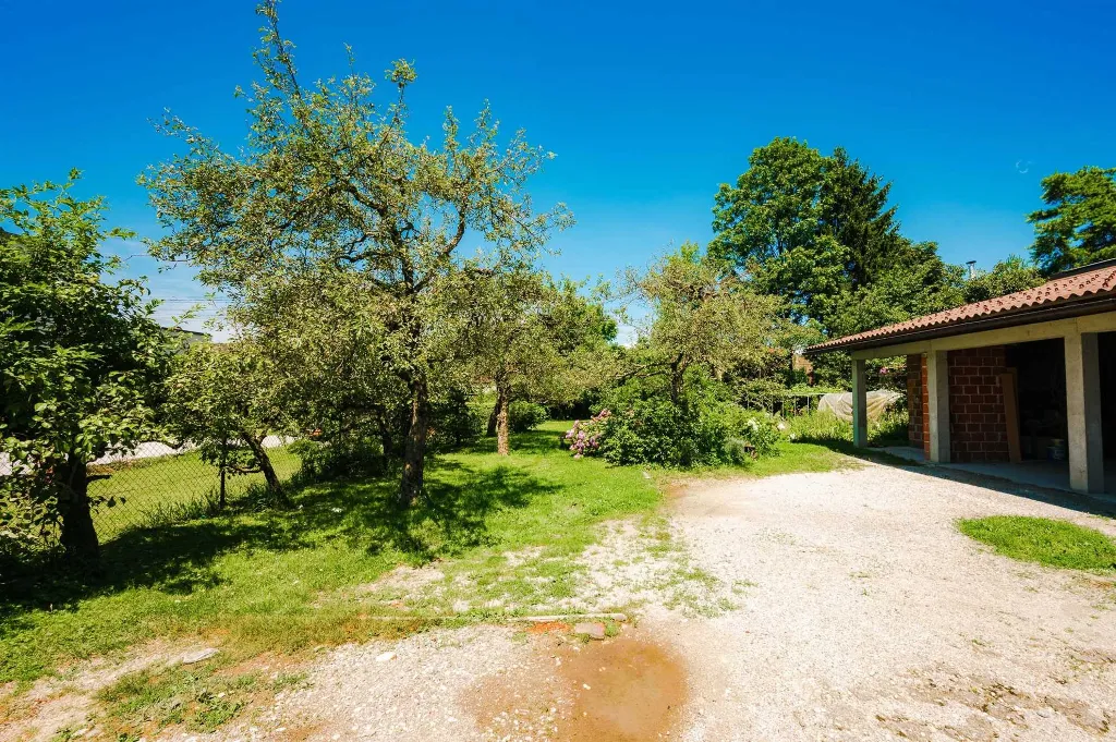 Two-Bedroom Apartment in Ljubljana for Up to 5 Guests