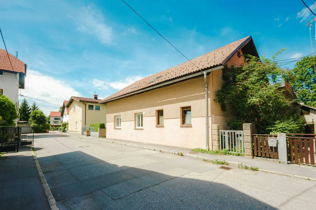 Air-Conditioned Apartment in Ljubljana for 4 Guests