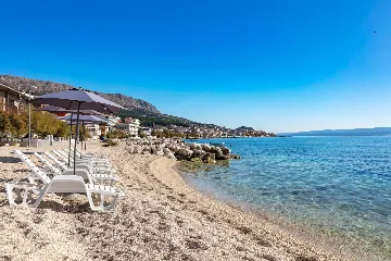 Podstrana 2-Bedroom Apartment with Private Cove