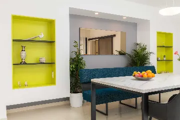 Podstrana 4-Bedroom Apartment for 8 Guests