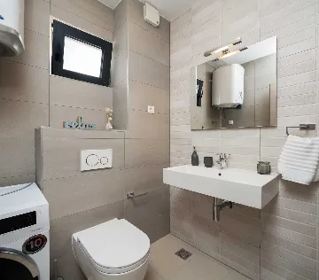 Podstrana 2-Bedroom Apartment with Sea-View Balcony