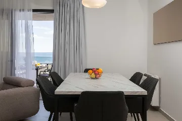 Podstrana 2-Bedroom Apartment with Sea-View Balcony