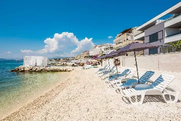 Podstrana 2-Bedroom Apartment with Sea-View Balcony