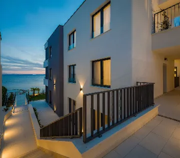 Podstrana 2-Bedroom Apartment with Sea-View Balcony